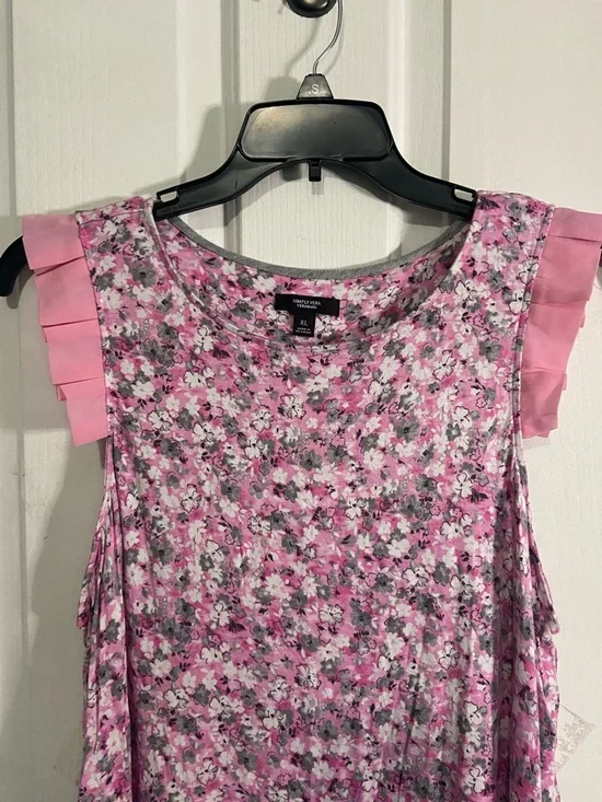 Simply Vera Vera Wang Pink Floral Ruffle-Trim Tank with Gray Hem - Picture 3 of 5